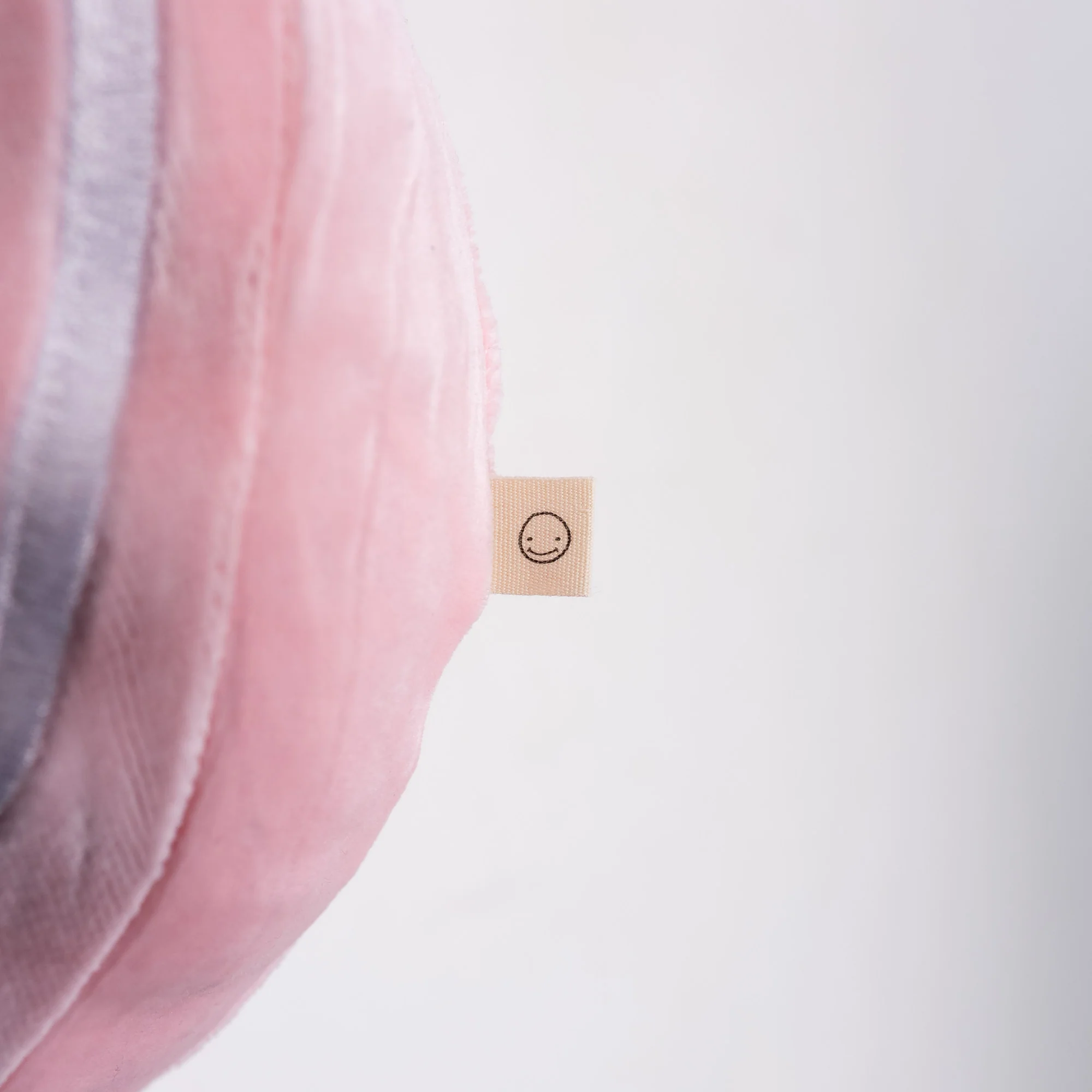 Smileyface Kissen rosa - Image 5